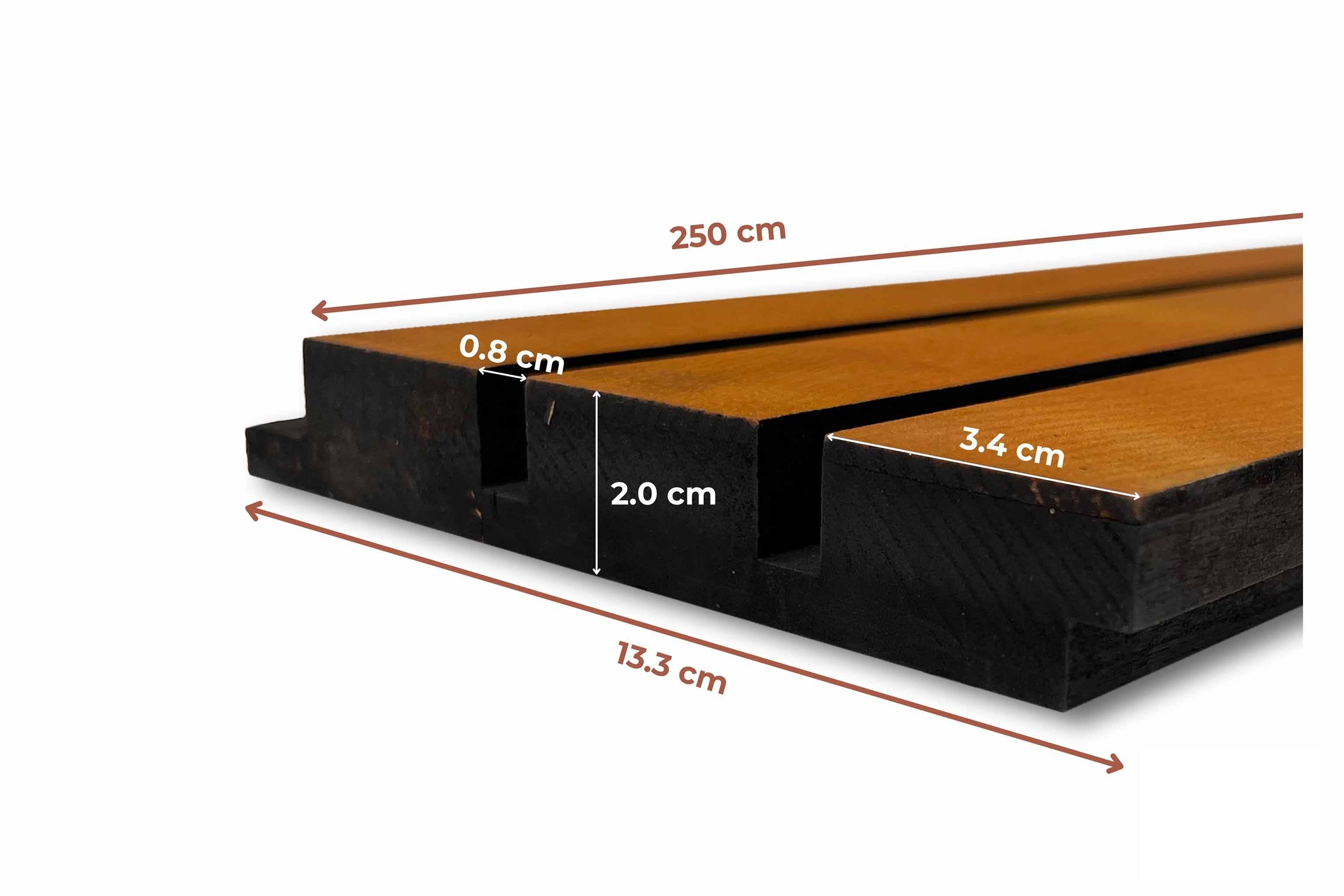 Close-up view of a wooden facade board with detailed measurements, including length, width, and depth of grooves. The board measures 250 cm in length, 13.3 cm in width, with groove depths of 2.0 cm, a 0.8 cm gap, and a 3.4 cm board thickness. The measurements are labeled on the board for easy reference, displayed against a white background.